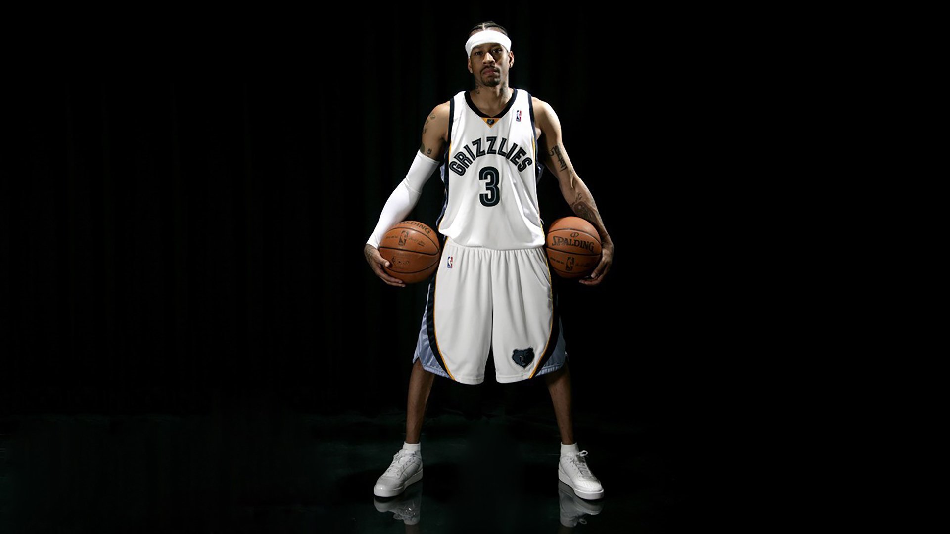 开云体育-伊朗骑手阿里·巴赫蒂亚里在巴黎奥运会上与“Shahram”马匹共同参赛，尽管因马匹受伤被迫退出，但展现了坚强意志。